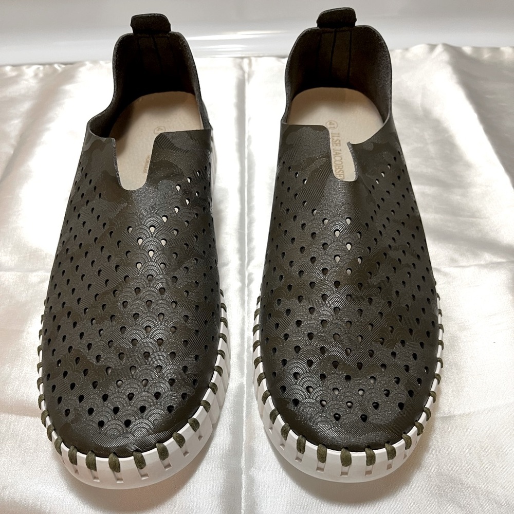 Isle Jacobsen women’s shoes size 41 olive green design